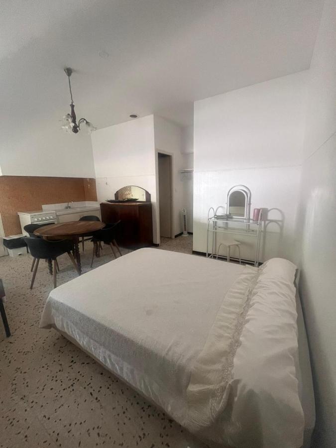 Appartement Studio Les Pieds Dans L'Eau Agde Exterior photo